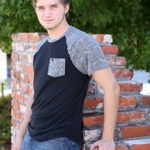 Meet your Posher, Zach